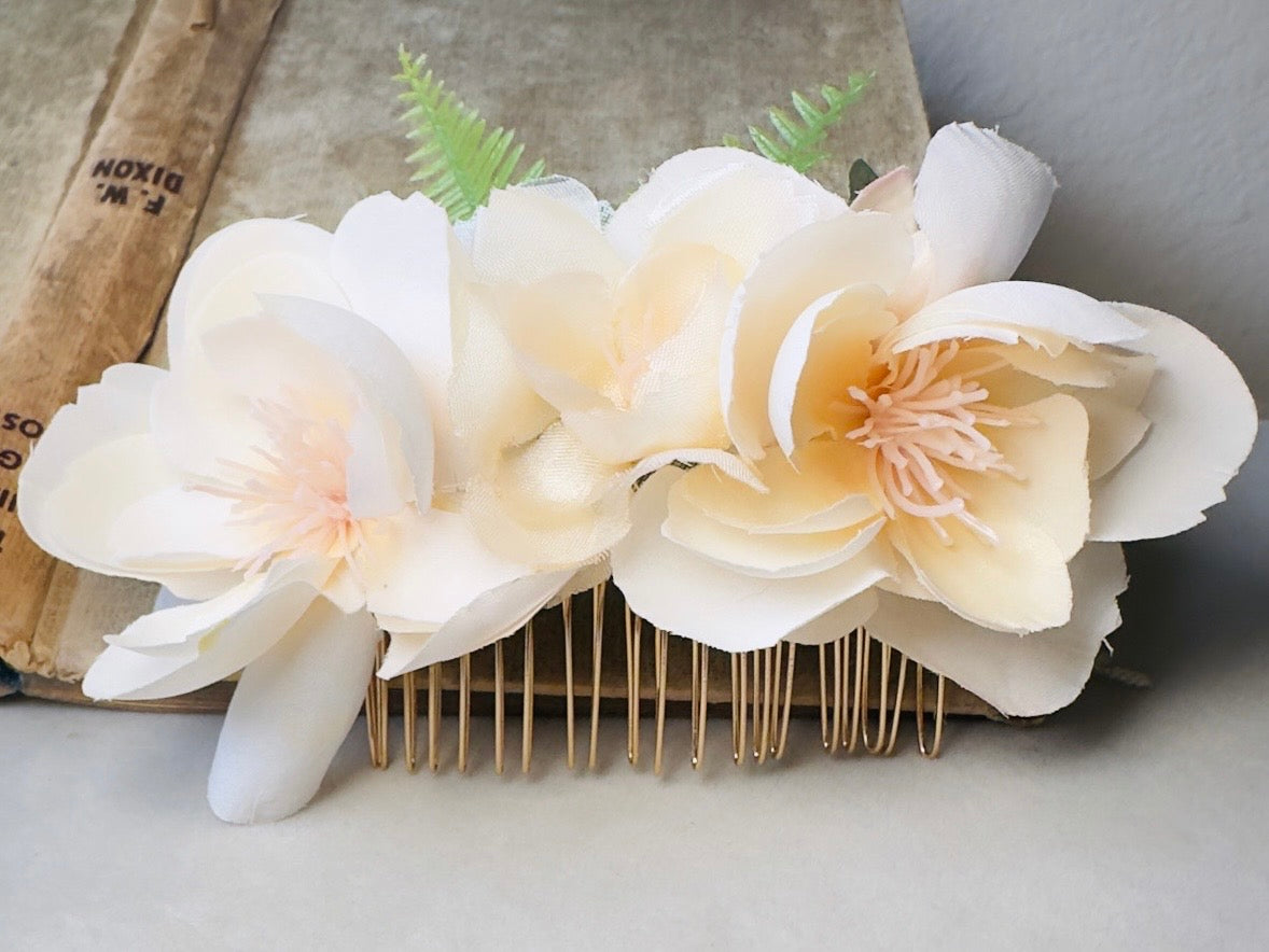 Handmade Flower Hair Comb, Ethereal Cream Silk Floral Bridal Hair Accessory for Wedding