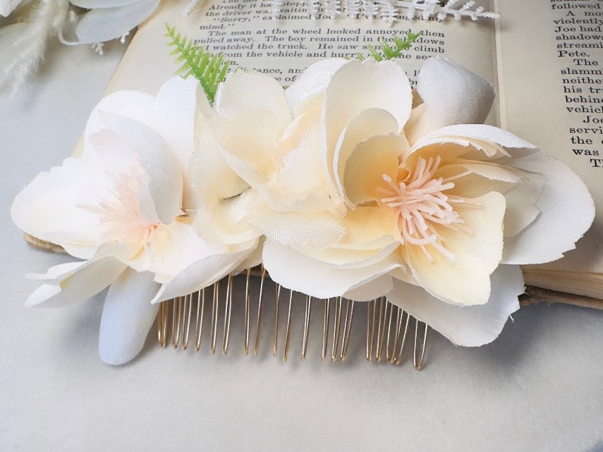 Handmade Flower Hair Comb, Ethereal Cream Silk Floral Bridal Hair Accessory for Wedding