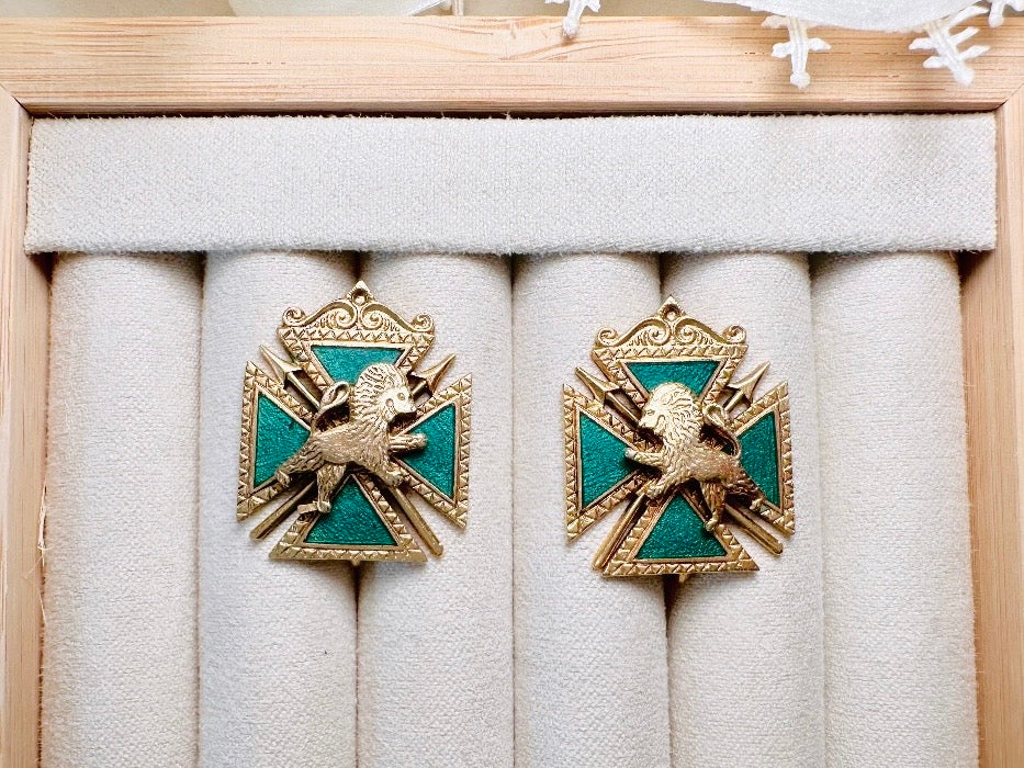 Maltese Cross Lion Shield Earrings, Incredible 1960s Vintage Heraldic Coat of Arms Crest Screw Back Earrings with Emerald Enamel