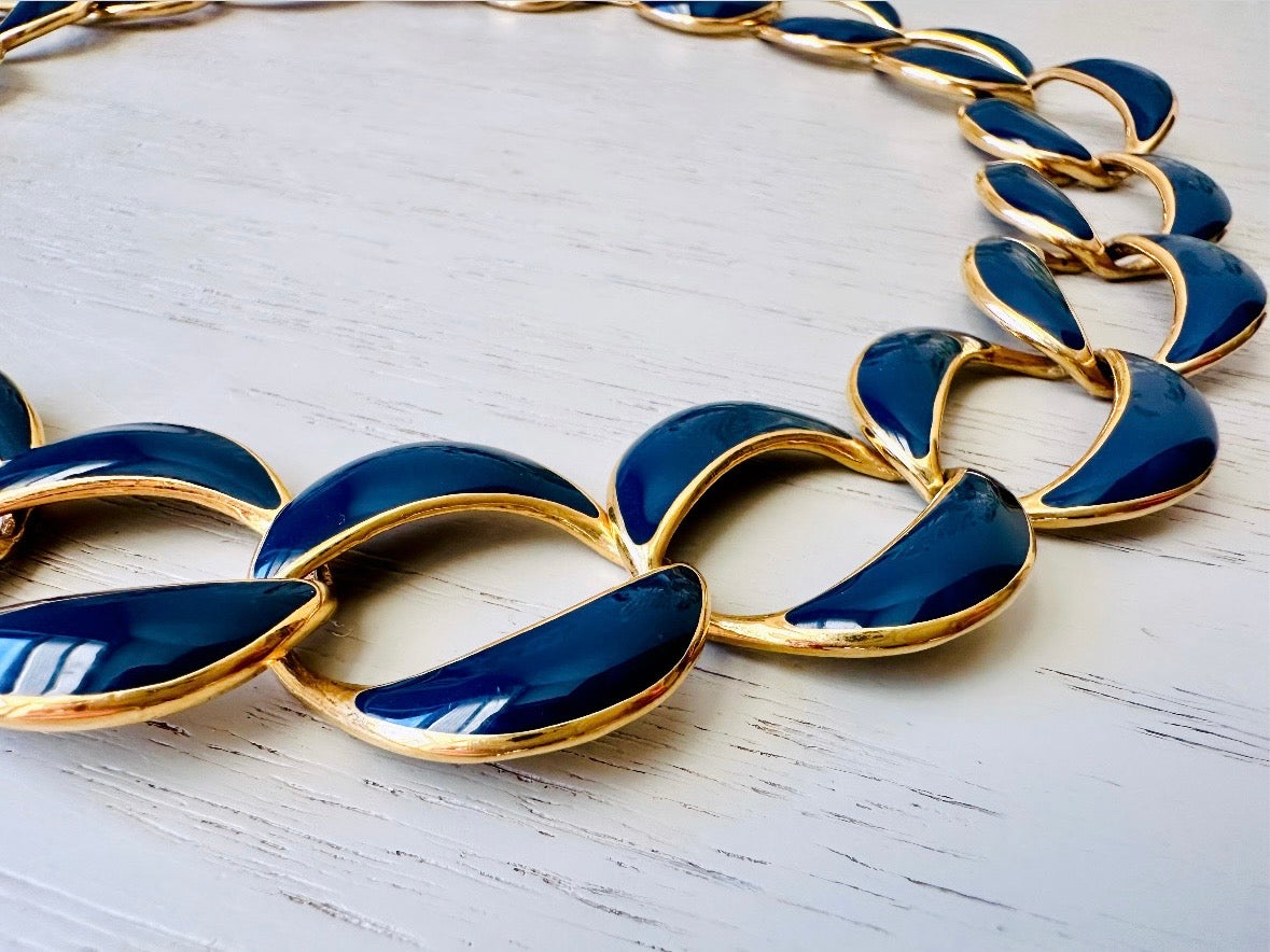 Navy Napier Necklace, Thick Gold Chain Designer Vintage Necklace, 80s Gold Midnight Blue Enamel Necklace, Vintage Signed Collar Necklace from Piggle and Pop