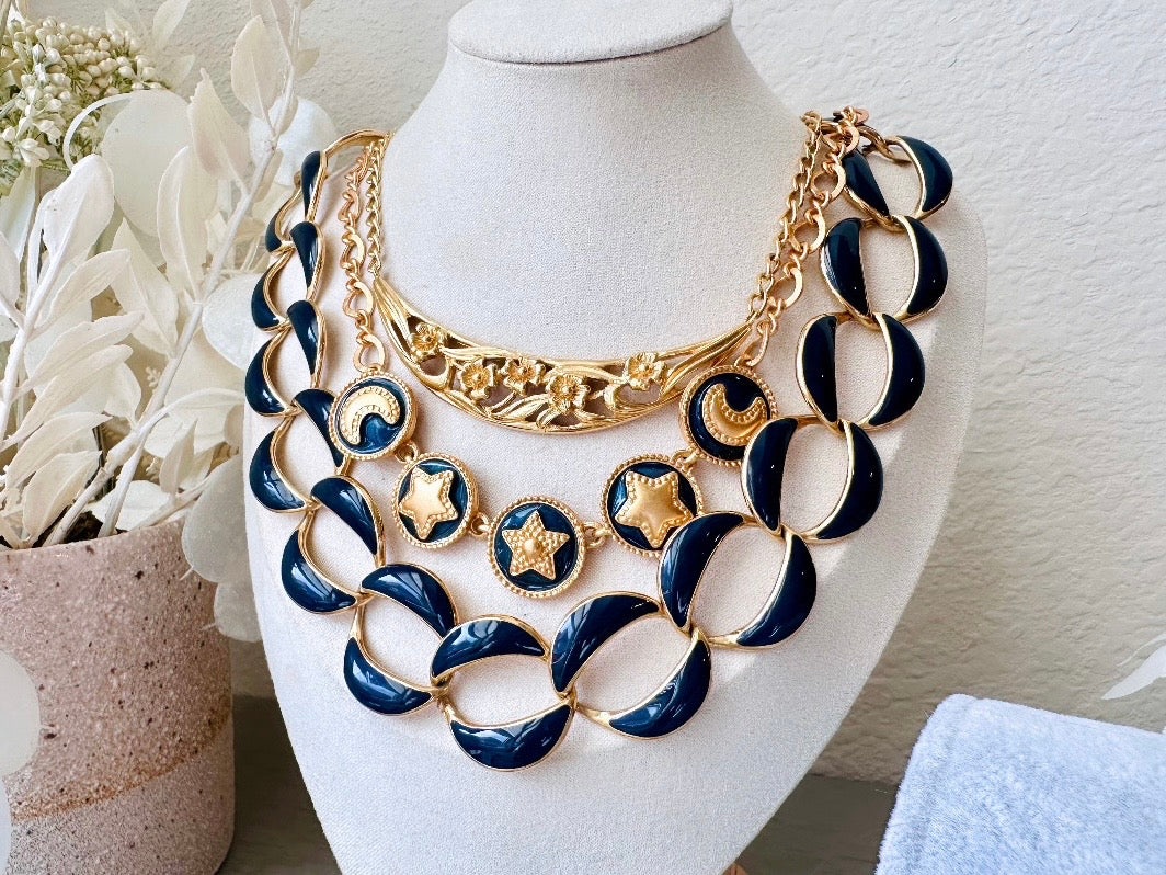Navy Napier Necklace, Thick Gold Chain Designer Vintage Necklace, 80s Gold Midnight Blue Enamel Necklace, Vintage Signed Collar Necklace from Piggle and Pop
