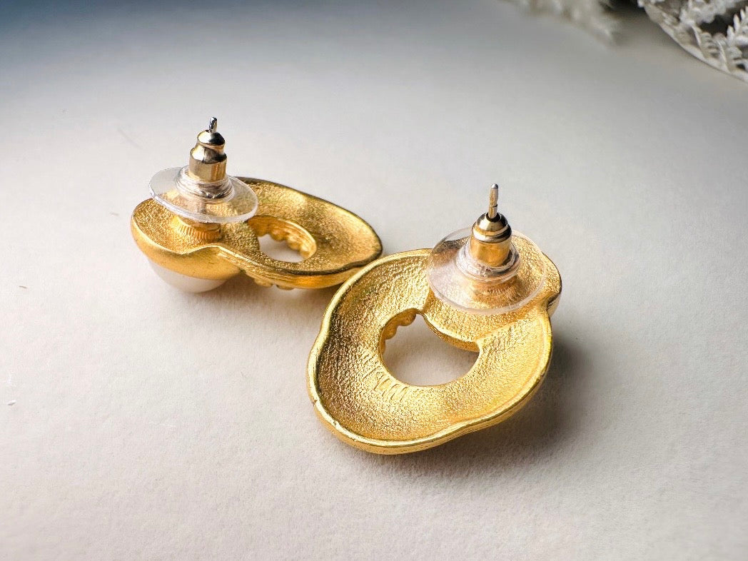 Pearl and Gold Etruscan Earrings, Vintage Pierced Door Knocker Earrings with Etched Detailing