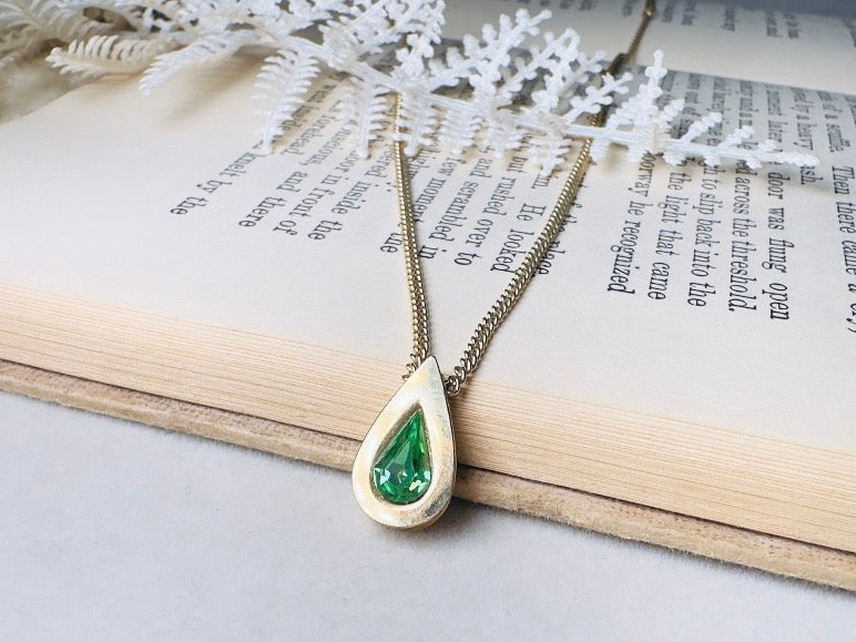 Peridot Teardrop Birthstone Necklace, Vintage Austrian Crystal Green Raindrop Pendant on Fine Gold Chain