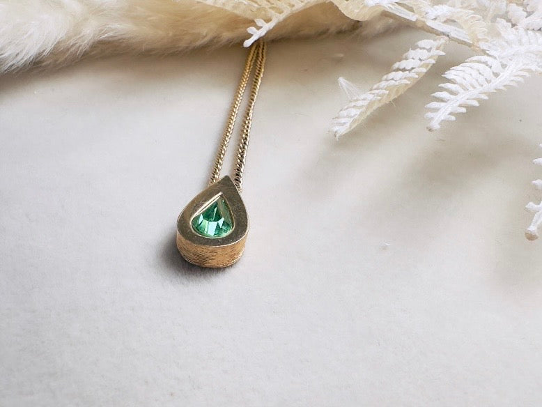 Peridot Teardrop Birthstone Necklace, Vintage Austrian Crystal Green Raindrop Pendant on Fine Gold Chain