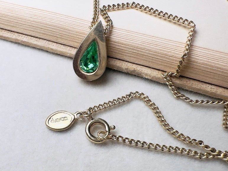 Peridot Teardrop Birthstone Necklace, Vintage Austrian Crystal Green Raindrop Pendant on Fine Gold Chain
