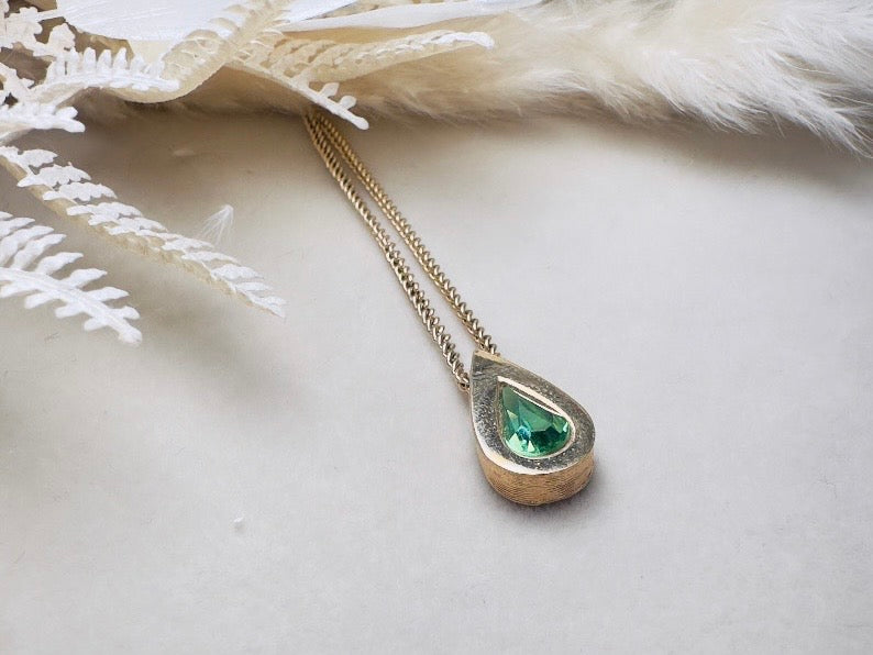 Peridot Teardrop Birthstone Necklace, Vintage Austrian Crystal Green Raindrop Pendant on Fine Gold Chain