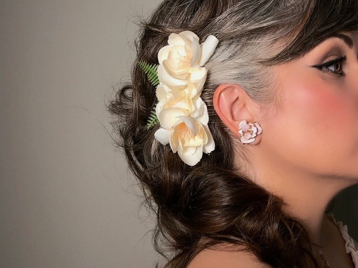 Pink Flower Earrings, Blush Vintage Rose Screwback Earrings in Gold and Pink Enamel