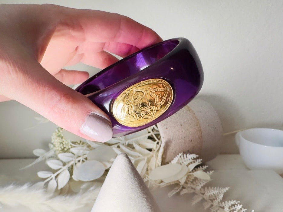 Purple Vintage Bangle Bracelet, Liz Claiborne 80s Translucent Lucite Bracelet with Three Etruscan Gold Heart Shields