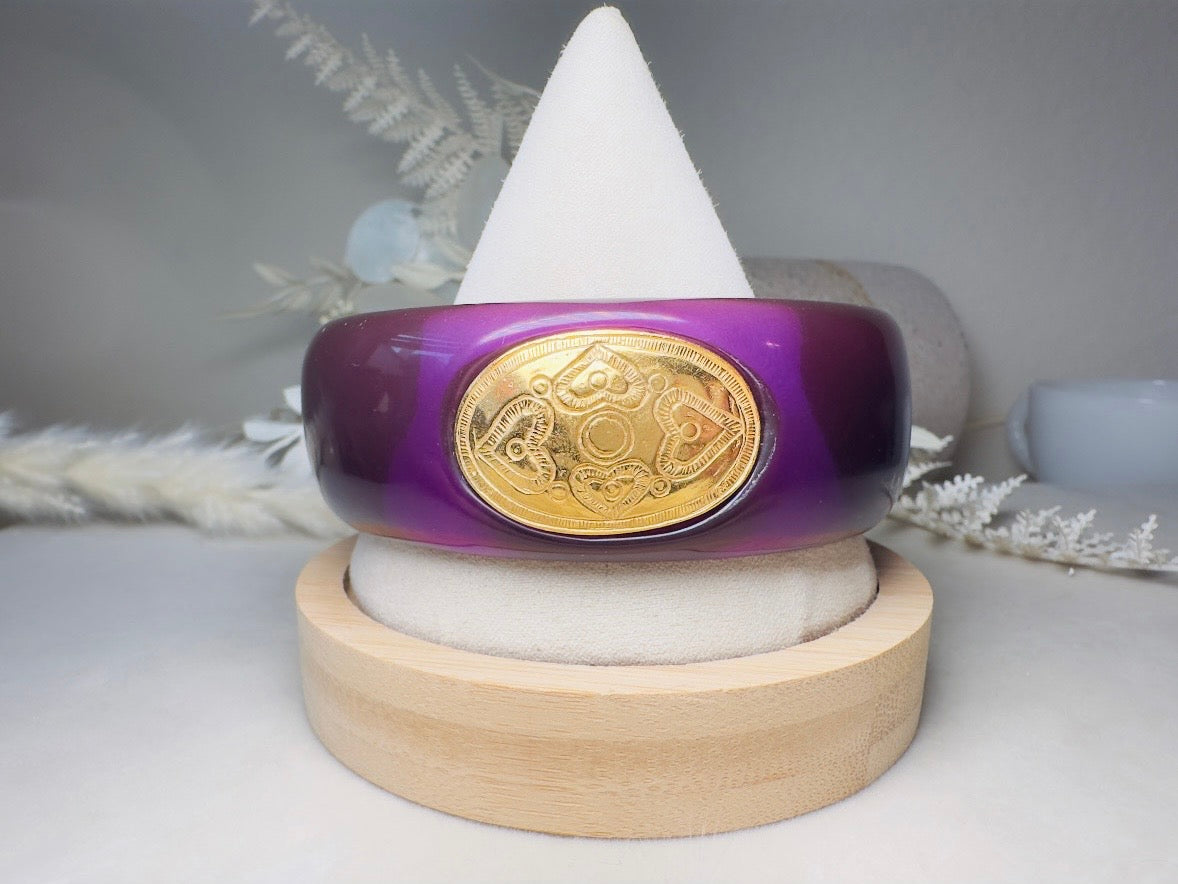 Purple Vintage Bangle Bracelet, Liz Claiborne 80s Translucent Lucite Bracelet with Three Etruscan Gold Heart Shields