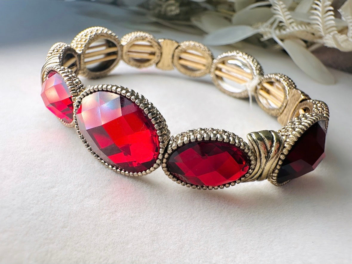Red Napier Bracelet, Gorgeous Gold and Glowing Red Oval Cabochon Bezel Set Stretch Link Bracelet