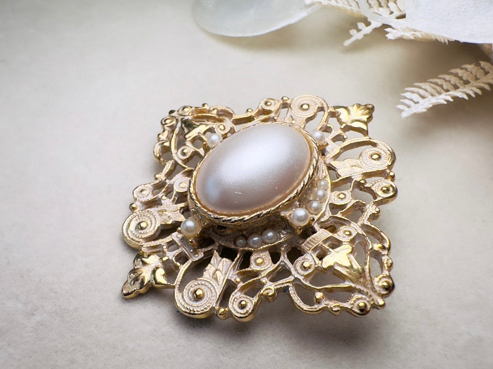 Victorian Pearl Brooch with White Enamel Wash, Romantic Gold Vintage Regency Era Revival Brooch Pin