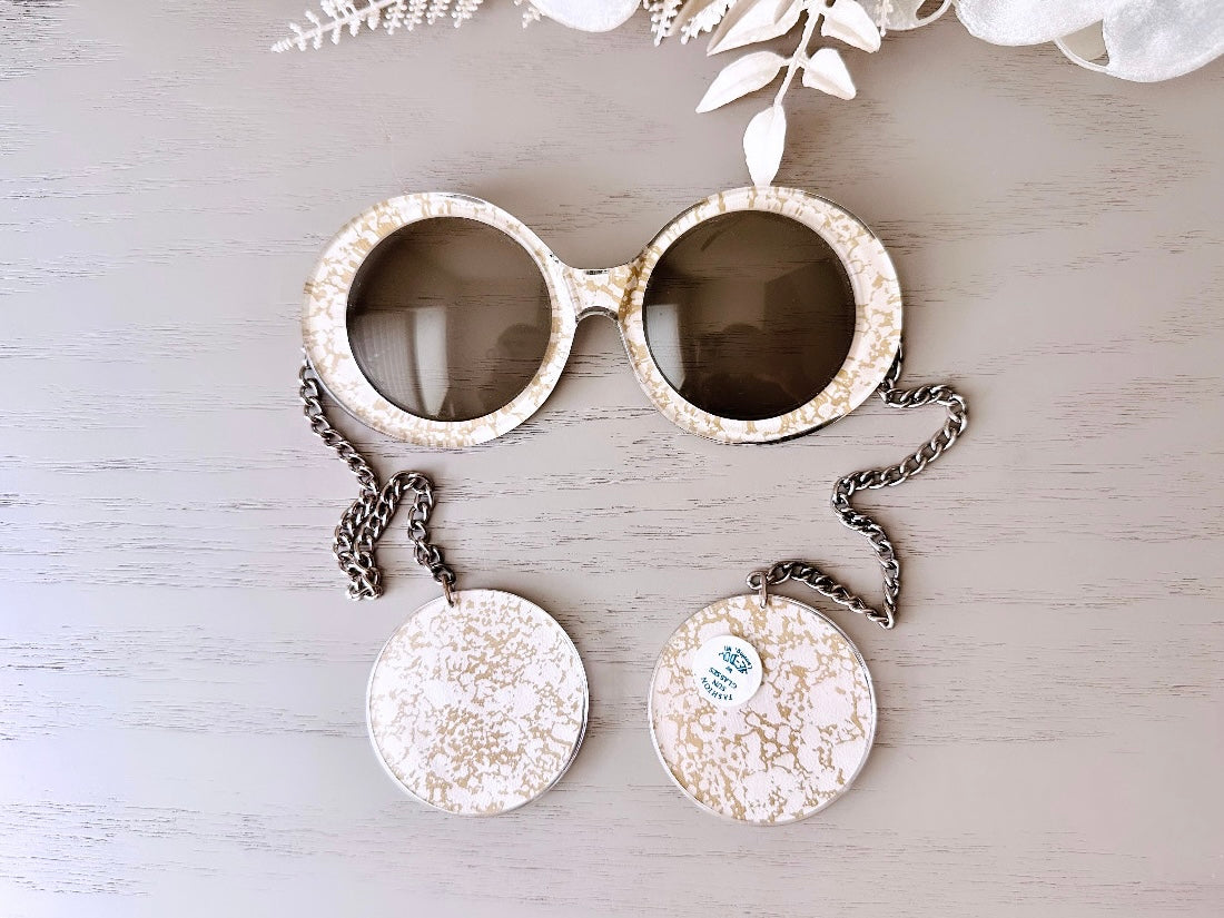 Vintage 70s Je-Dol Sunglasses, Amazing Cream and Gold Swinging 60s Mod Chain Sunglasses