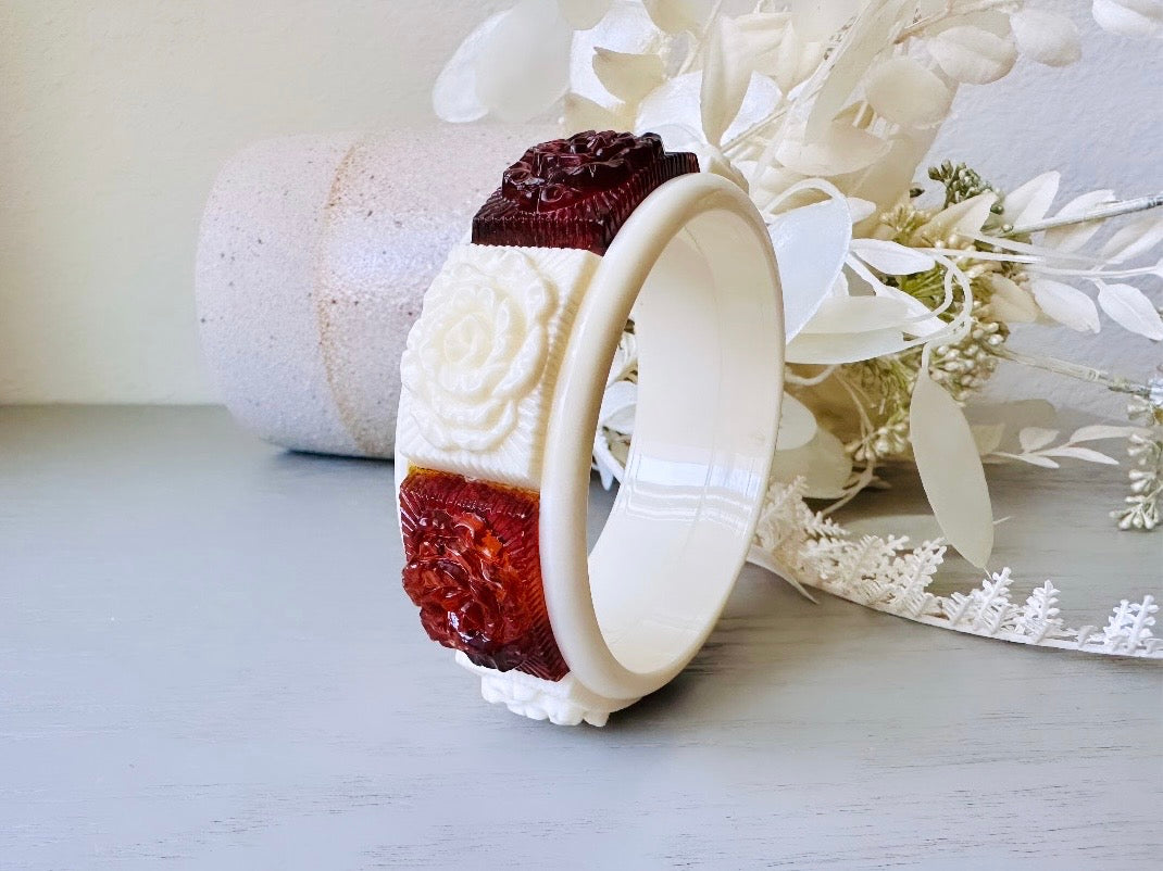 Vintage Bangle Bracelet, 1970s Carved Rose Lucite Bracelet in Cream and Amber