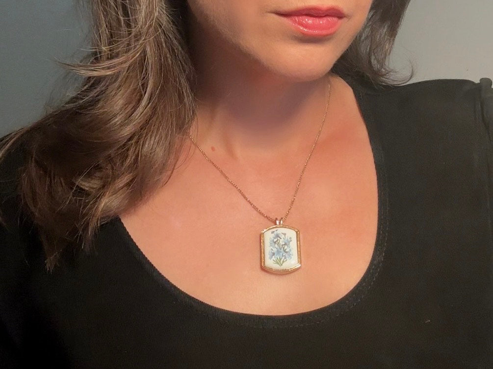Vintage Birthflower Necklace, Blue Larkspur Flower Pendant Necklace, Vintage Avon Jewelry Floral Porcelain Charm on Dainty Gold Chain