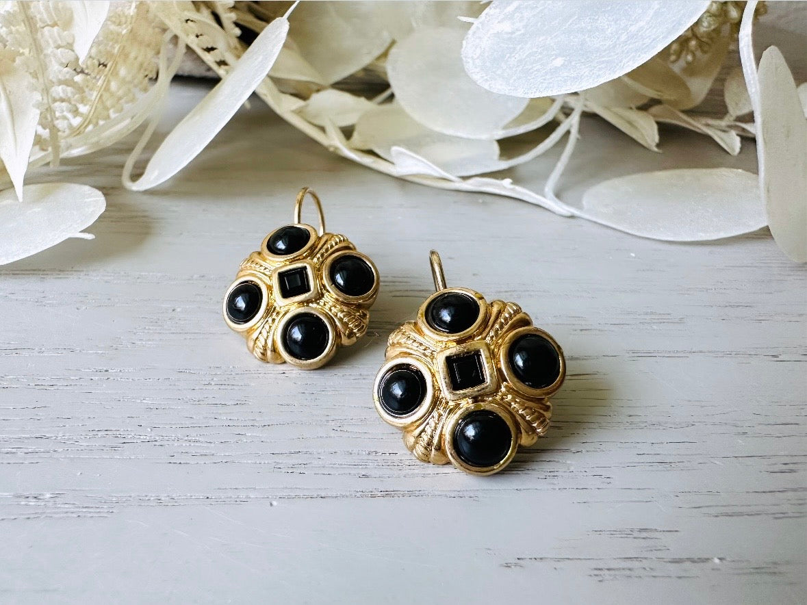 Vintage Black and Gold Etruscan 1980s Mogul Drop Earrings close up