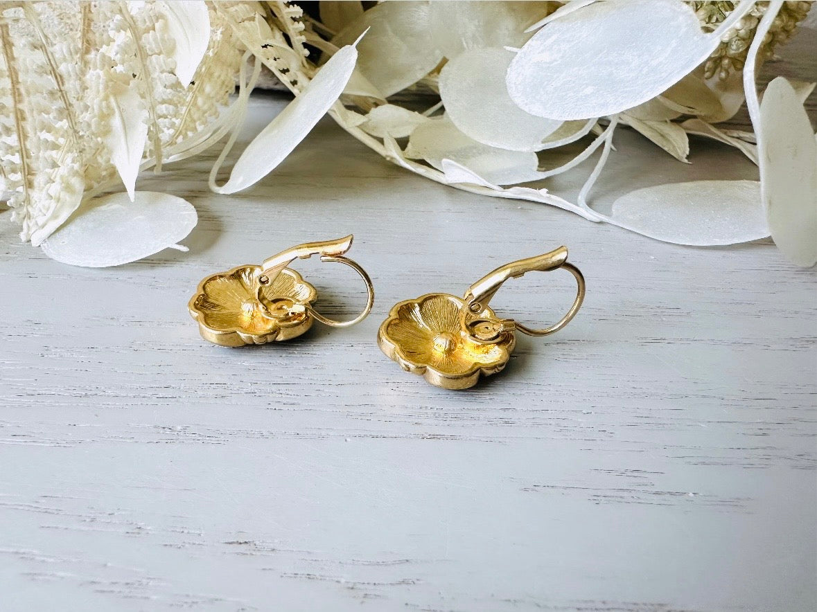 Vintage Black and Gold Etruscan 1980s Mogul Drop Earrings backs