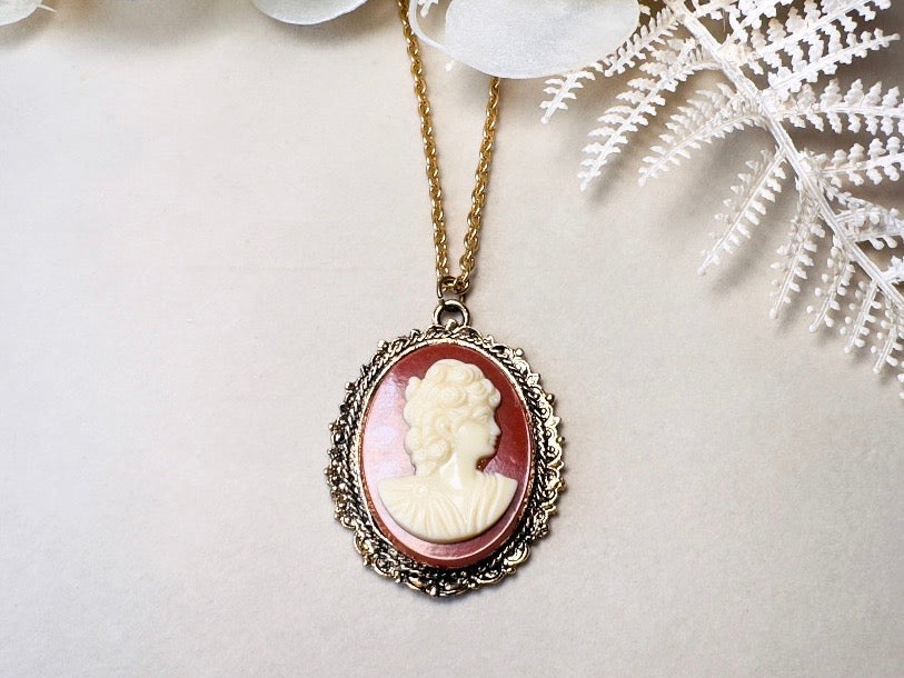 Vintage_Cameo_Necklace_Rust_Red_and_Cream_Victorian_Pendant_Necklace_6