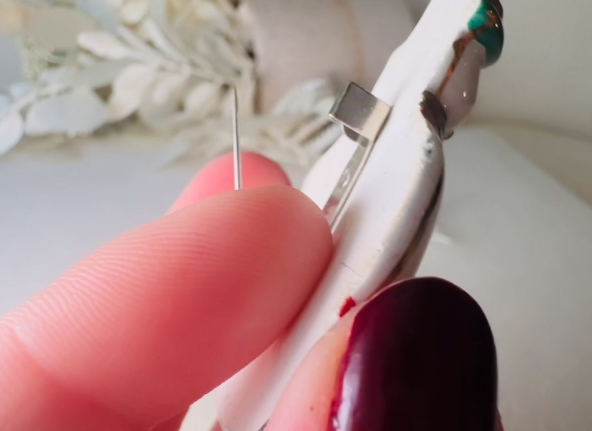 Vintage Christmas Snowman Brooch, Winter Wonderland Frosty Pin with Hat and Scarf, Red White and Green Pearlized Ceramic 80s Christmas Gift