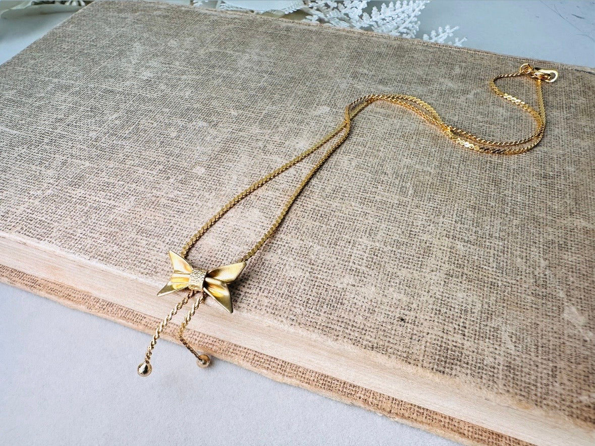 Vintage Dainty Gold Bow Necklace, Tiny Ribbon Pendant Necklace with Fine Serpentine Chain, Delicate Short 14" Chain Choker