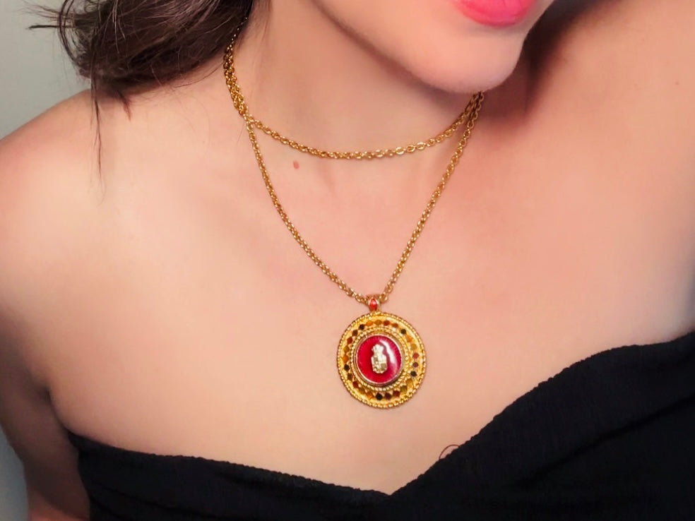 Vintage Etruscan Necklace, Royal Medallion Liz Claiborne Pendant Necklace modelled