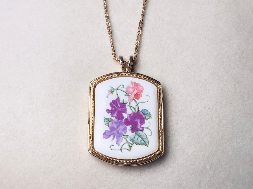 Vintage Flower Pendant Necklace, Sweet Pea April Birthday Gift, 1980s Avon Floral Heritage Porcelain & Gold Chain Necklace
