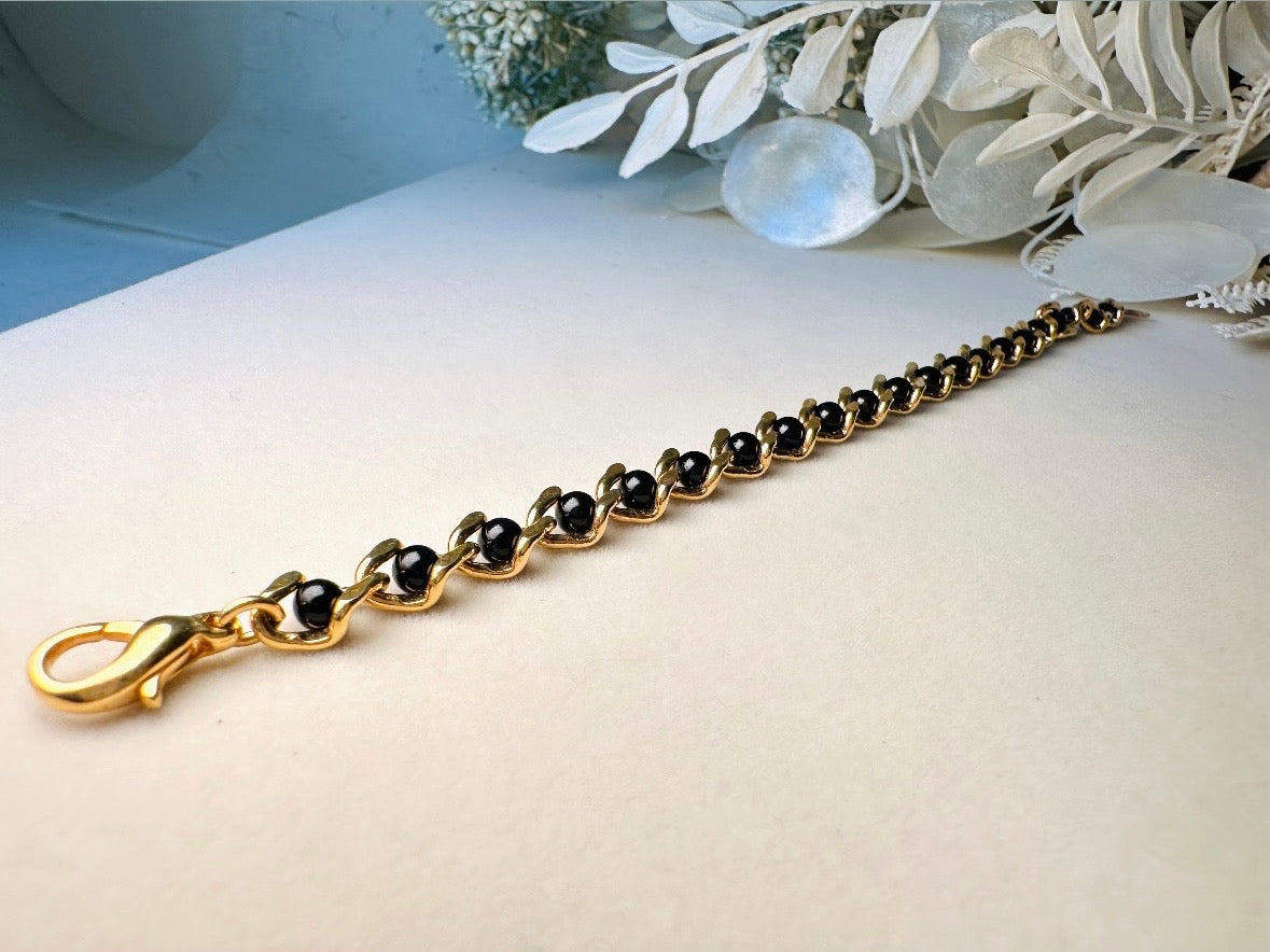 Vintage Genuine Onyx and Gold Link Bracelet, Delicate Black and Gold Gemstone Bracelet