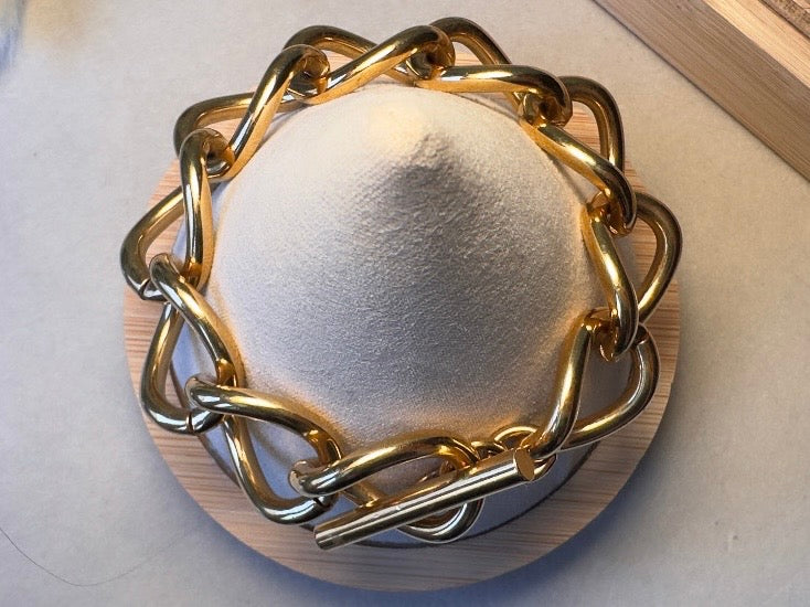 Vintage Gold Chain Bracelet by Monet, Chunky Designer Bracelet, 80s Vintage Gold Link Toggle Clasp Bracelet