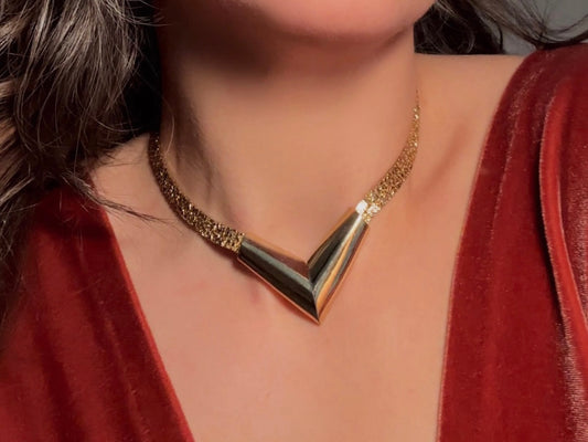 Vintage Gold Chevron Necklace, 80s Golden Nugget Chain Choker with V Bar Pendant, Bold Statement Necklace