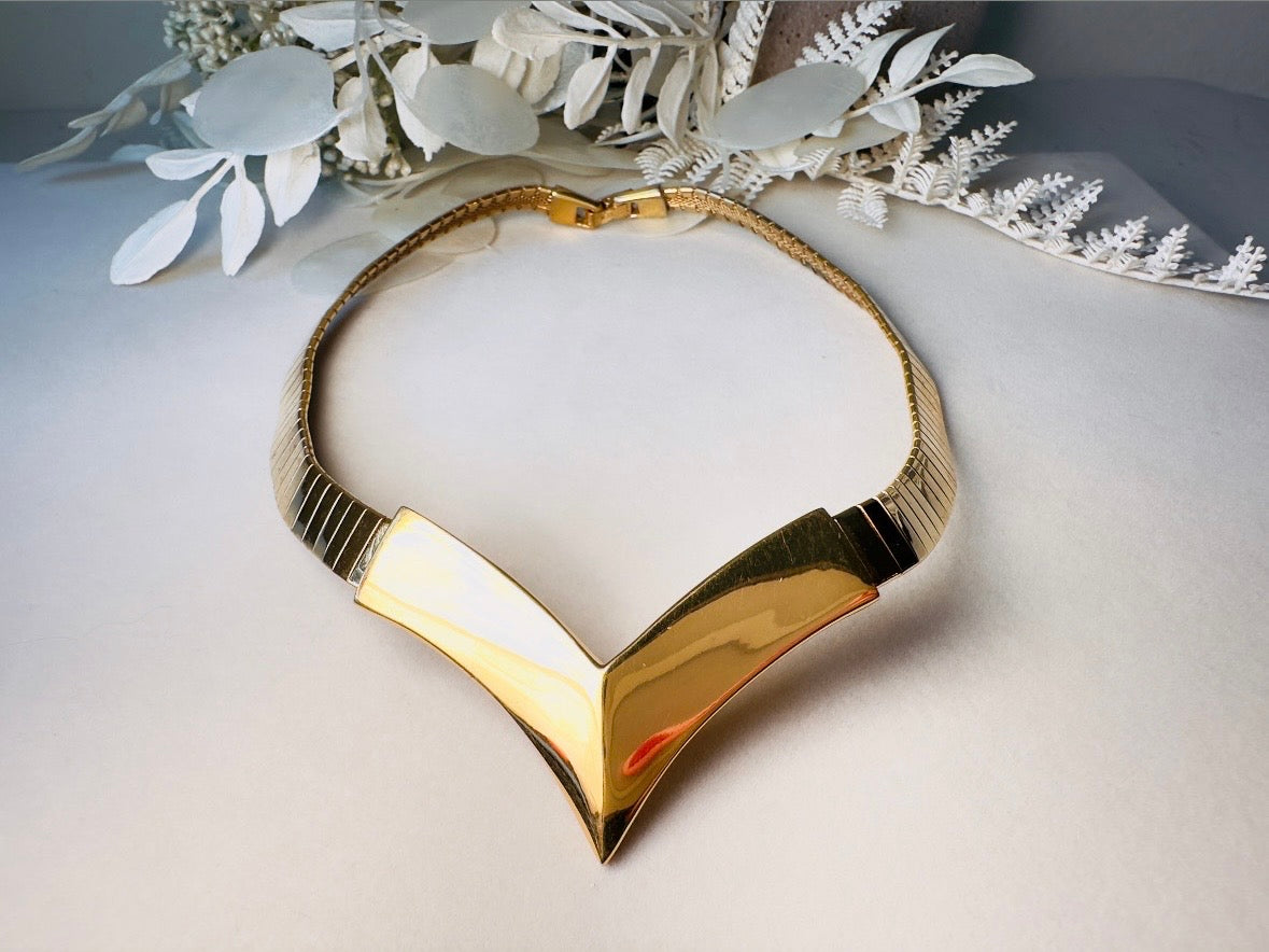 Vintage Gold Chevron Necklace, Napier 80s Omega Chain Choker with V Bar Pendant