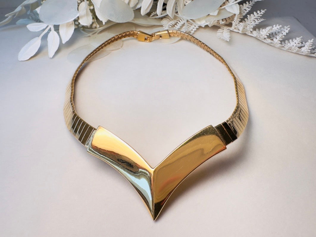 Vintage Gold Chevron Necklace, Napier 80s Omega Chain Choker with V Bar Pendant