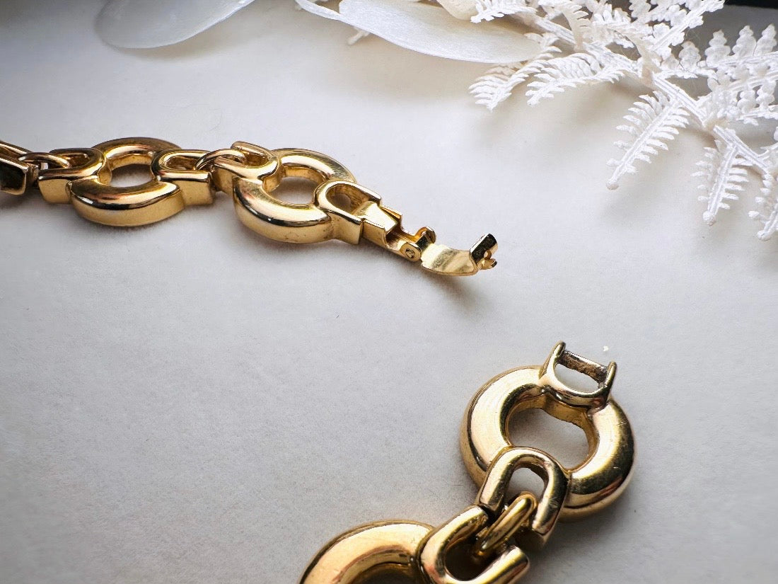 Vintage Gold Choker Necklace with Green Glass Bezel Links, Bold 80s Geometric Link Necklace with Fold Over Clasp