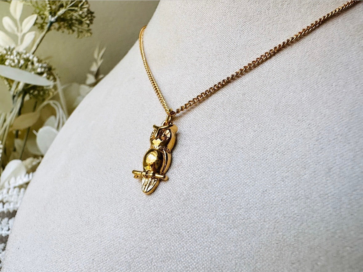 Vintage Gold Owl Pendant Necklace, 1981 Dainty Vintage Avon Owl Necklace 1