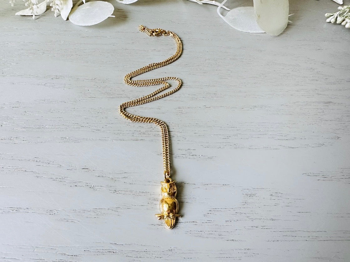 Vintage Gold Owl Pendant Necklace, 1981 Dainty Vintage Avon Owl Necklace 2