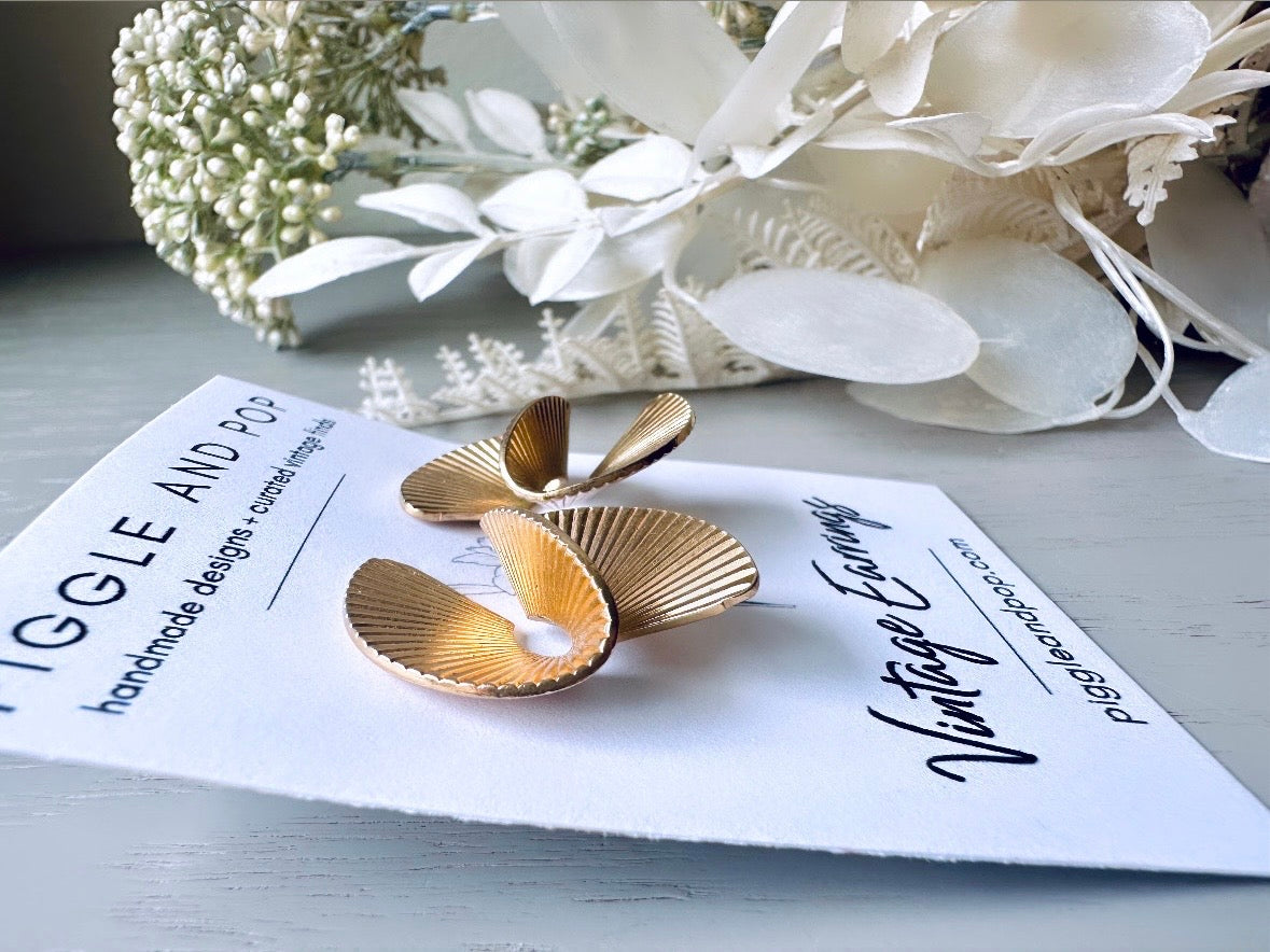 Vintage Gold Spiral Earrings, 80s Gold Helix Sculptural Pierced Earrings side view