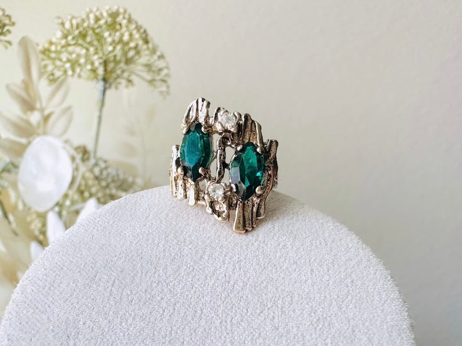 Vintage Green Gem Cocktail Ring, 18k Brutalist Ring with Faux Emeralds  from Piggle and Pop