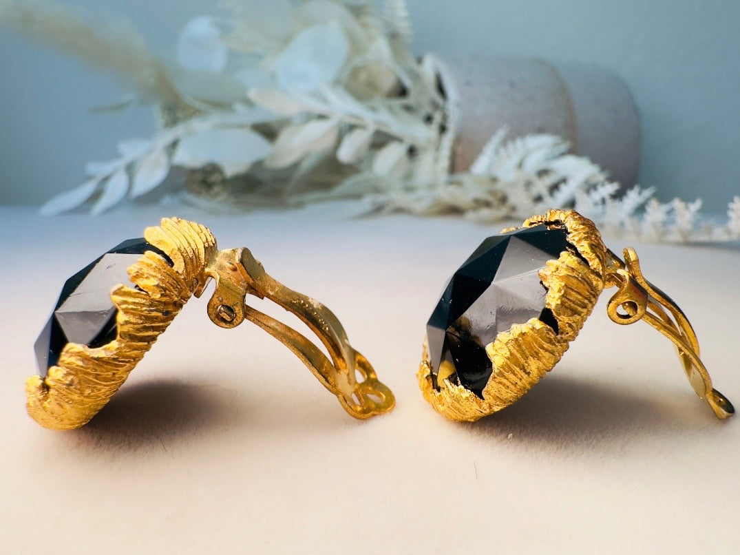 Vintage Jonne House of Schrager Clip On Earrings, Black and Gold Collectible Vintage Jewelry, 1950s Clip On Cocktail Earrings