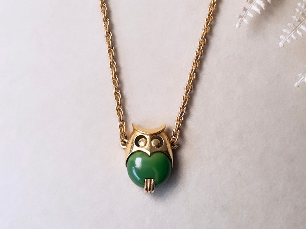 Vintage Owl Necklace, 60s Crown Trifari Jelly Belly Gold Choker with Green Lucite Owl Pendant