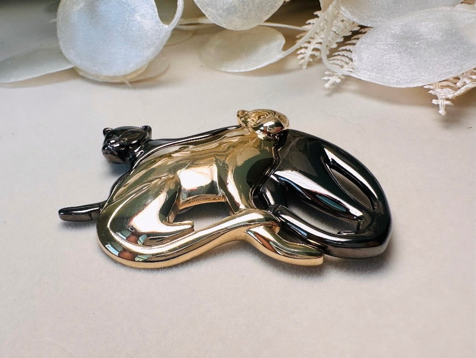 Vintage Panther Brooch, Liz Claiborne Double Cat Brooch: Mixed Metal Gold & Gunmetal Pin