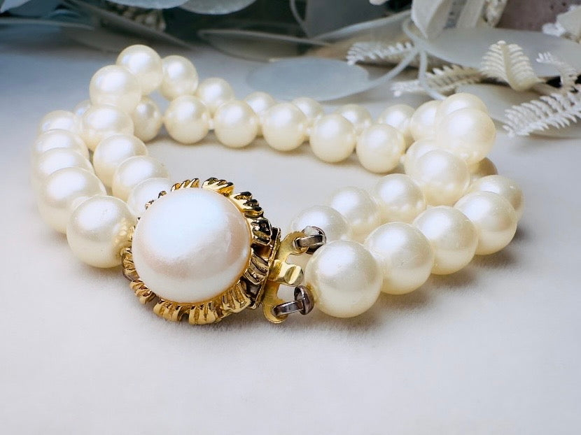 Vintage Pearl Bracelet, Double Strand Beaded Bracelet with Cream Glass Pearls and Ornate Clasp
