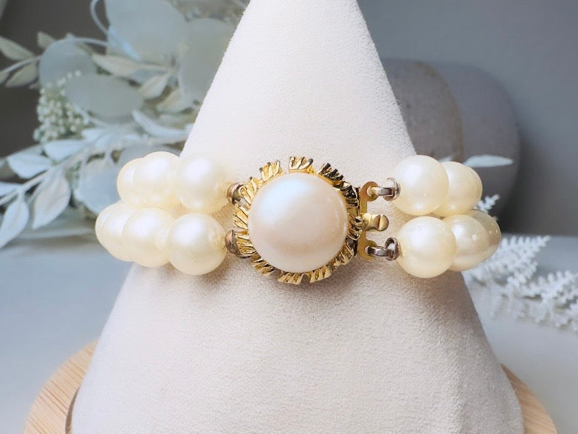 Vintage Pearl Bracelet, Double Strand Beaded Bracelet with Cream Glass Pearls and Ornate Clasp