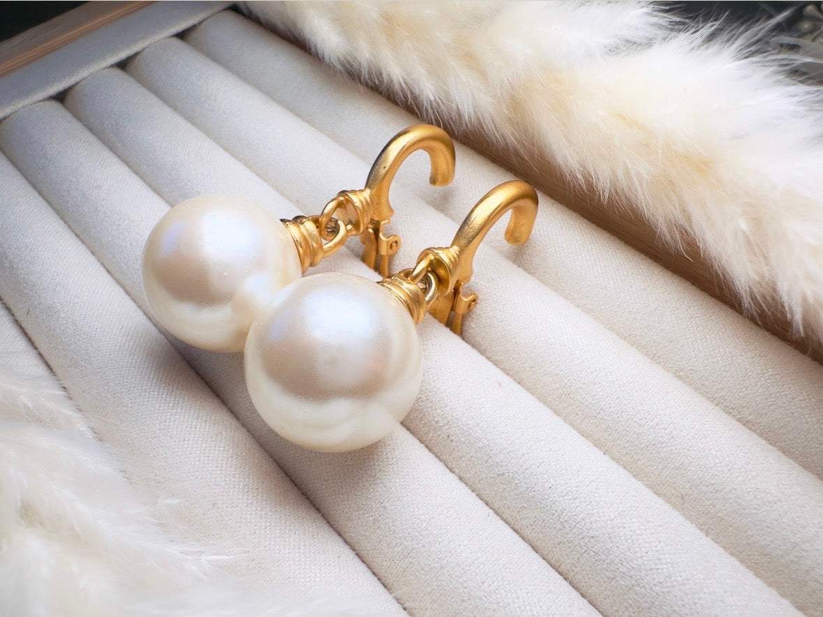 Vintage Pearl Drop Earrings, Oversized Matte Gold Cream Pearl Clip On Earrings