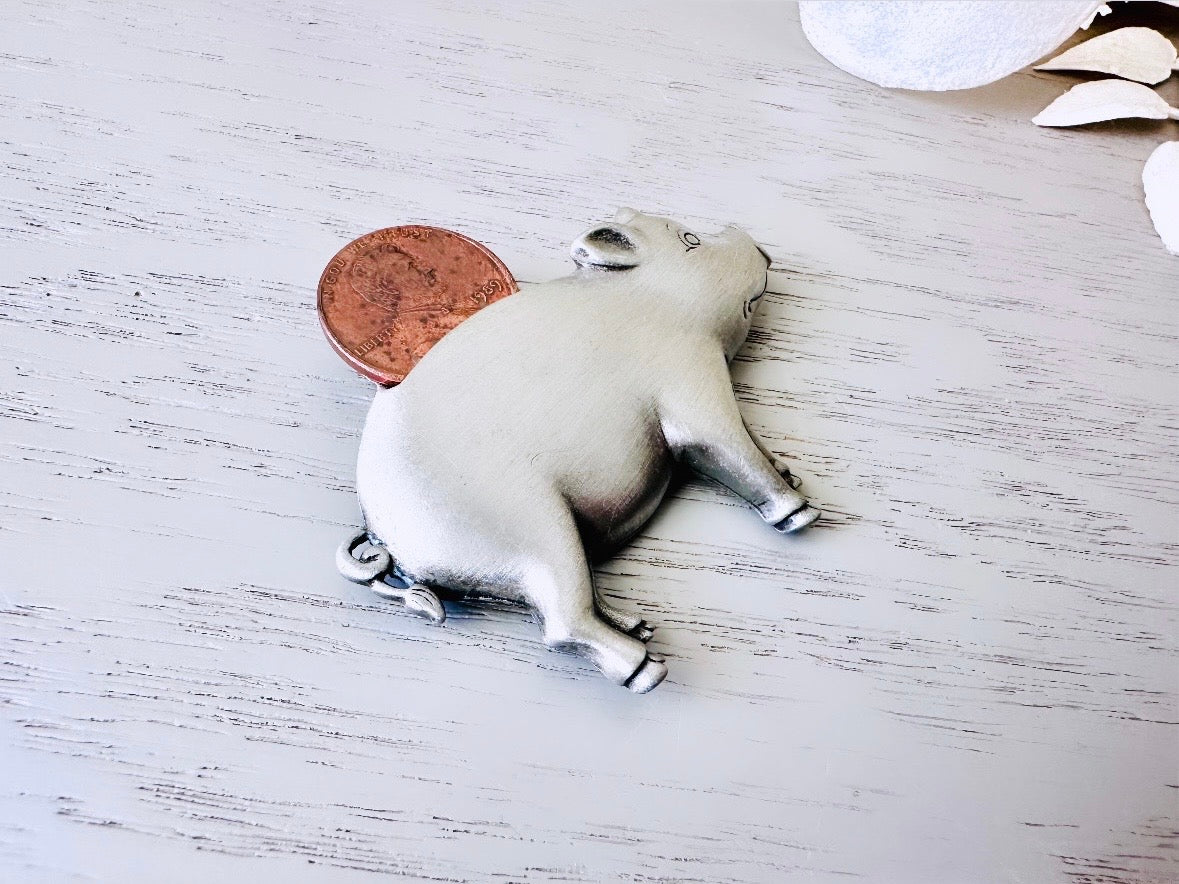Vintage Piggy Bank Brooch with Real Penny, Adorable Silver Pig Figural Pin Signed JJ Rare Vintage Piece, Adorable Kitschy Vintage 80s Pin from Piggle and Pop