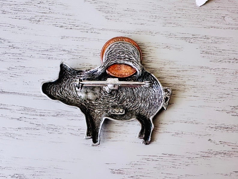 Vintage Piggy Bank Brooch with Real Penny, Adorable Silver Pig Figural Pin Signed JJ Rare Vintage Piece, Adorable Kitschy Vintage 80s Pin from Piggle and Pop
