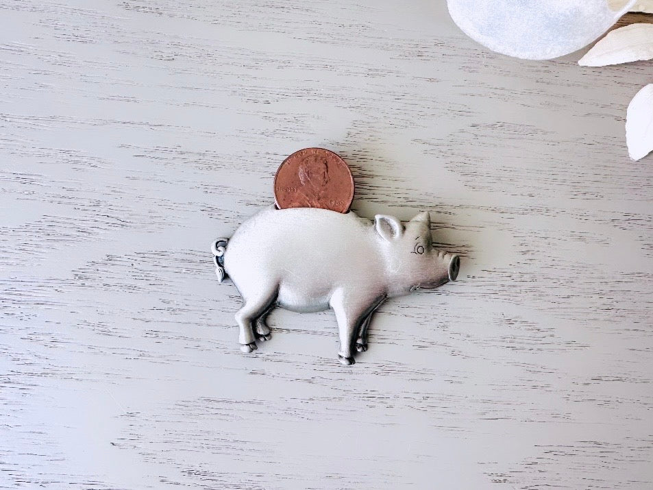 Vintage Piggy Bank Brooch with Real Penny, Adorable Silver Pig Figural Pin Signed JJ Rare Vintage Piece, Adorable Kitschy Vintage 80s Pin from Piggle and Pop