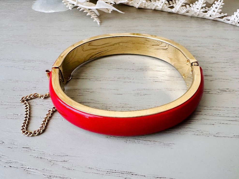 Vintage Red Clamper Bracelet, 1980s Classic Bracelet Red + Gold close up