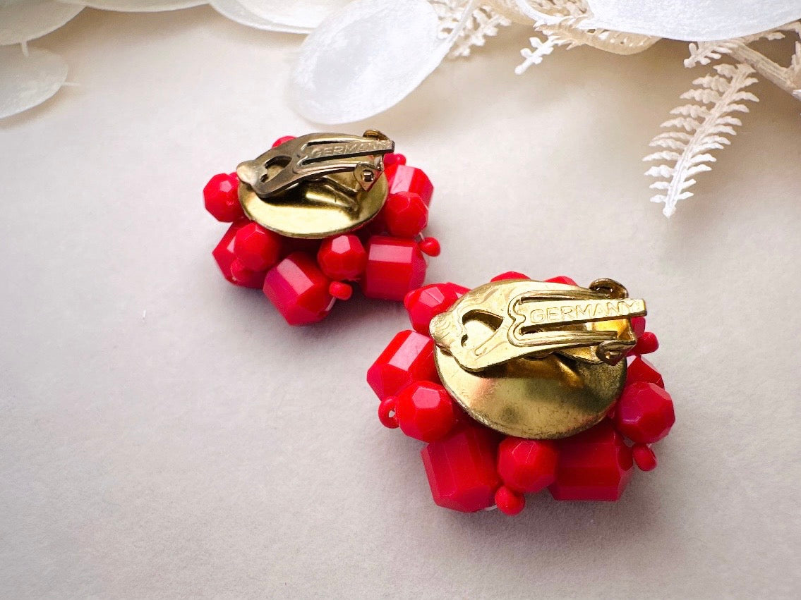 Vintage Red Earrings, Beaded 60s German Earrings, Big Faceted Red Acrylic Popcorn Style 1960s Clip On Earrings