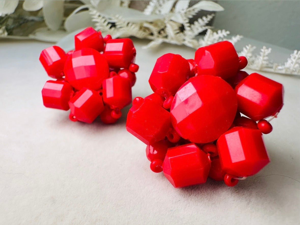 Vintage Red Earrings, Beaded 60s German Earrings, Big Faceted Red Acrylic Popcorn Style 1960s Clip On Earrings