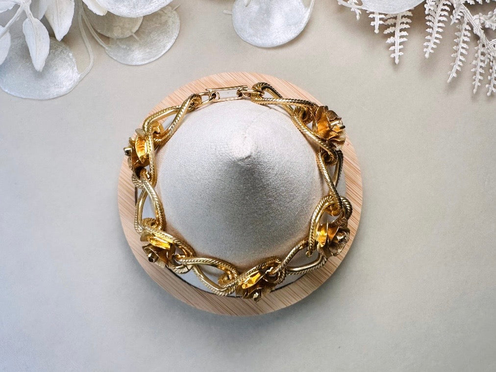 Vintage Rose Bracelet, Gold Rose Textured Link Bracelet, 1960s Romantic Floral Chain Bracelet, Classic Gold Mesh Flower Bracelet