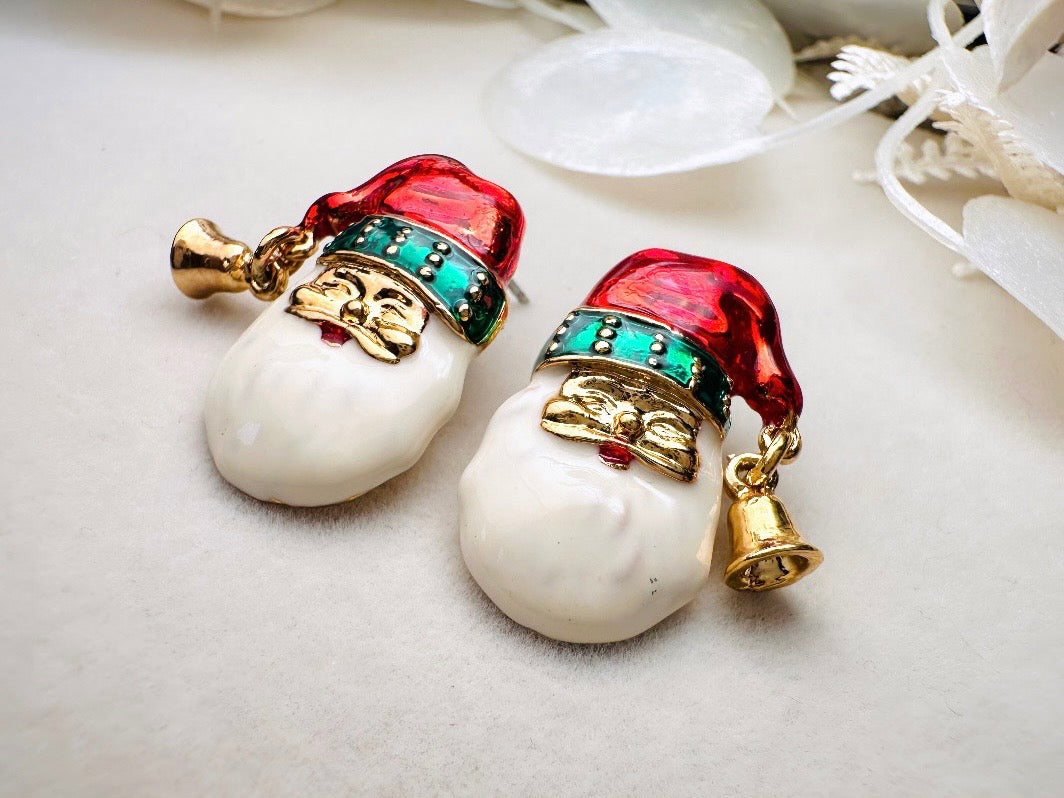 Vintage Santa Earrings, Smiling Santa Claus Red and Green Holiday Post Earrings with Jingle Bell Hat, Cute Kitschy 70s Christmas Earrings
