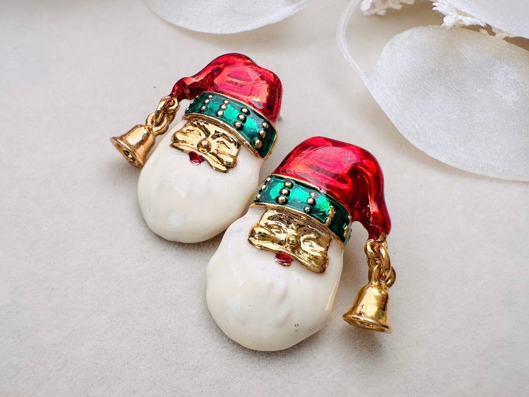 Vintage Santa Earrings, Smiling Santa Claus Red and Green Holiday Post Earrings with Jingle Bell Hat, Cute Kitschy 70s Christmas Earrings